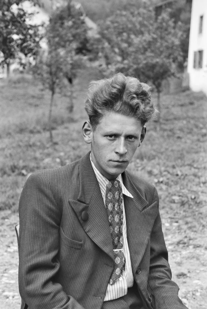 Enard frères | Un des 120 habitants de Rebeuvelier pris en portrait ce jour-là, 1940.