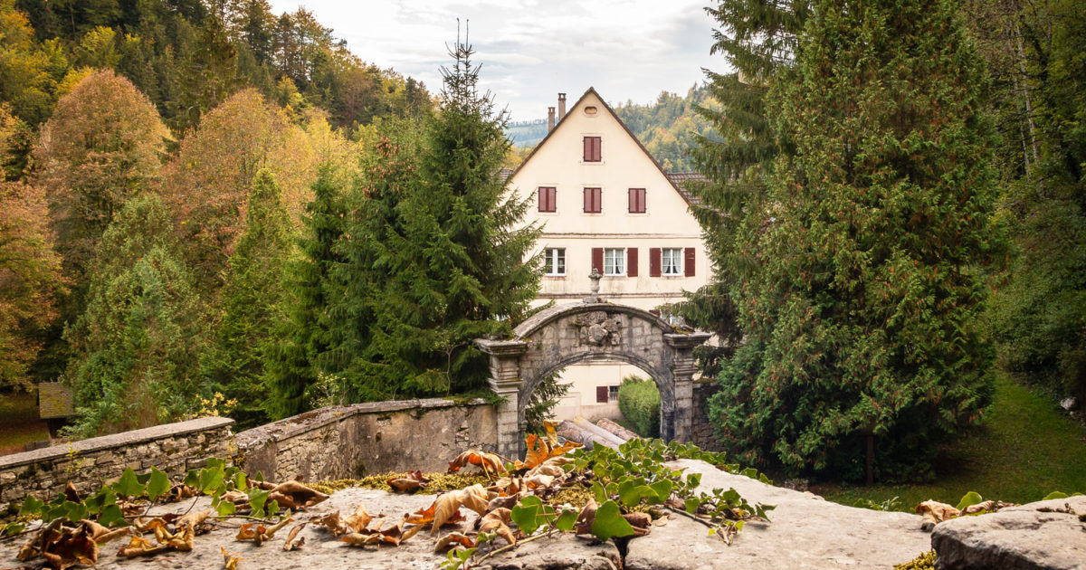 Une abbaye prospère dissoute par la Révolution française