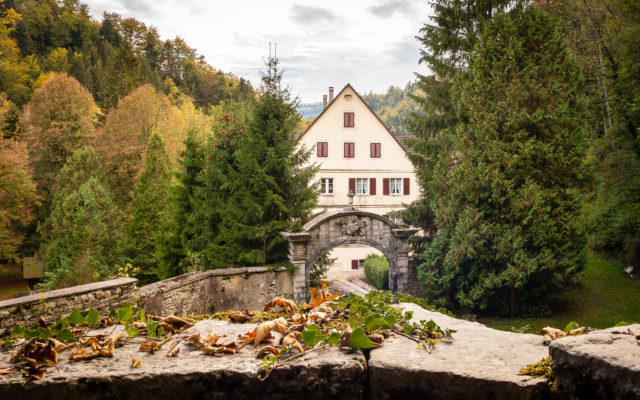 Une abbaye prospère dissoute par la Révolution française
