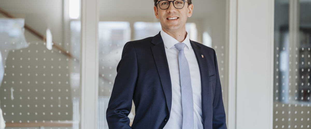 Le ministre de la formation, du numérique et des sports (DFNS) s’est confié à nous.
