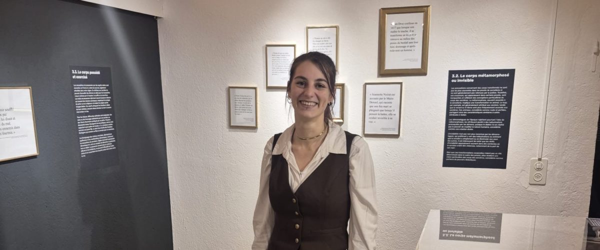 Giliane Barthe, ici dans le cadre de l'exposition sur la sorcellerie au Musée de Saint-Imier.