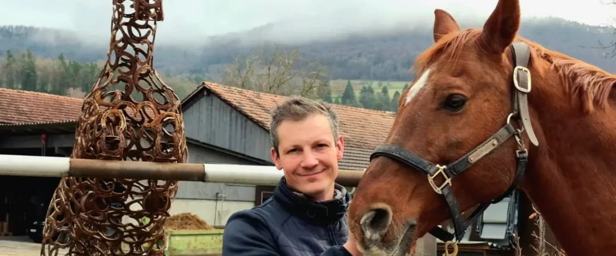 Jean-Pierre Nicolas-Cattin, 33 ans, exerce la profession maréchal-ferrant depuis 2014.